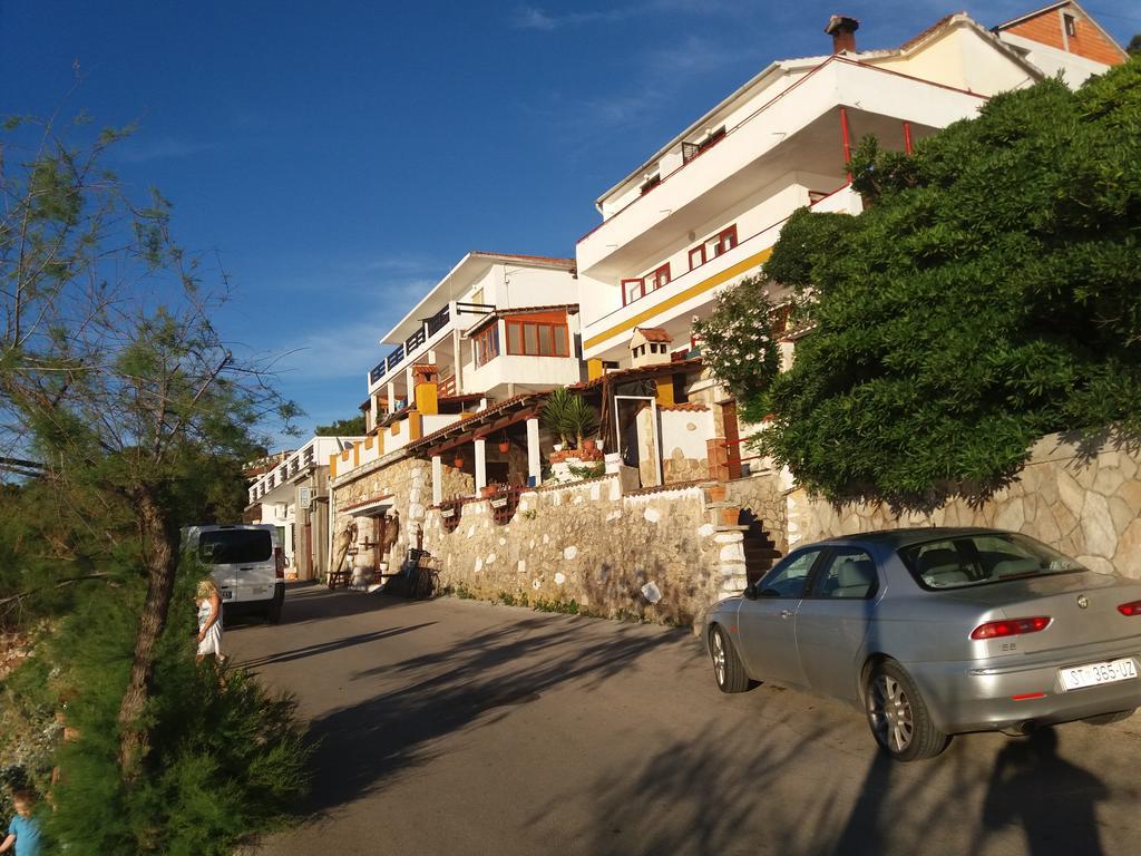 Apartments Peronja Jelsa Seafront Exteriör bild